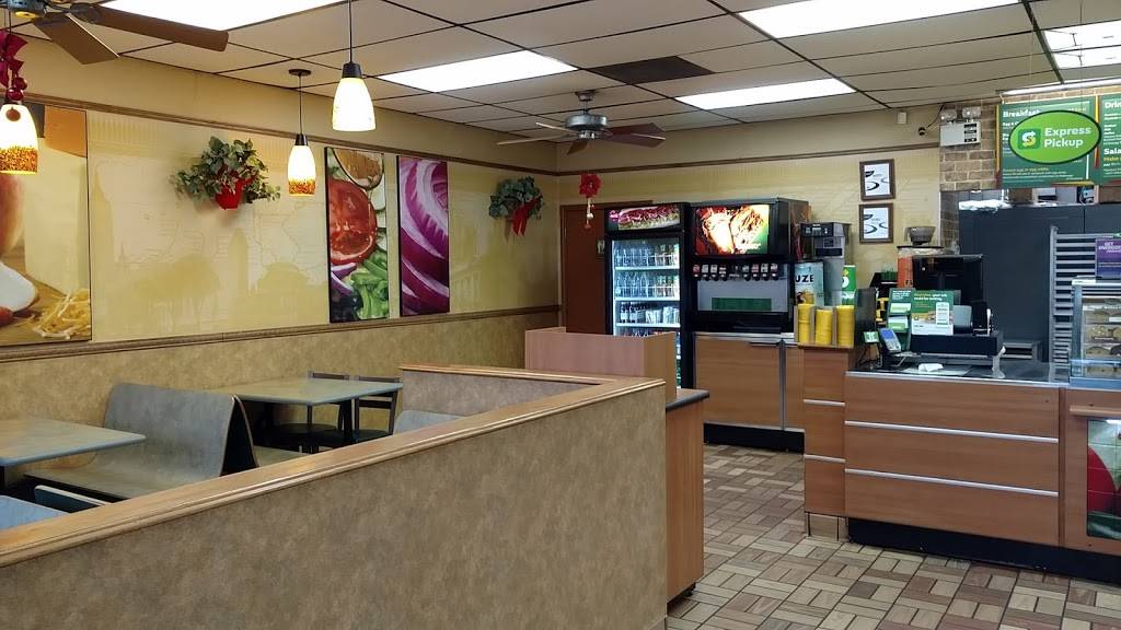 Subway | meal takeaway | 1502-5 Main St, Franklin, LA 70538, USA | 3378281610 OR +1 337-828-1610