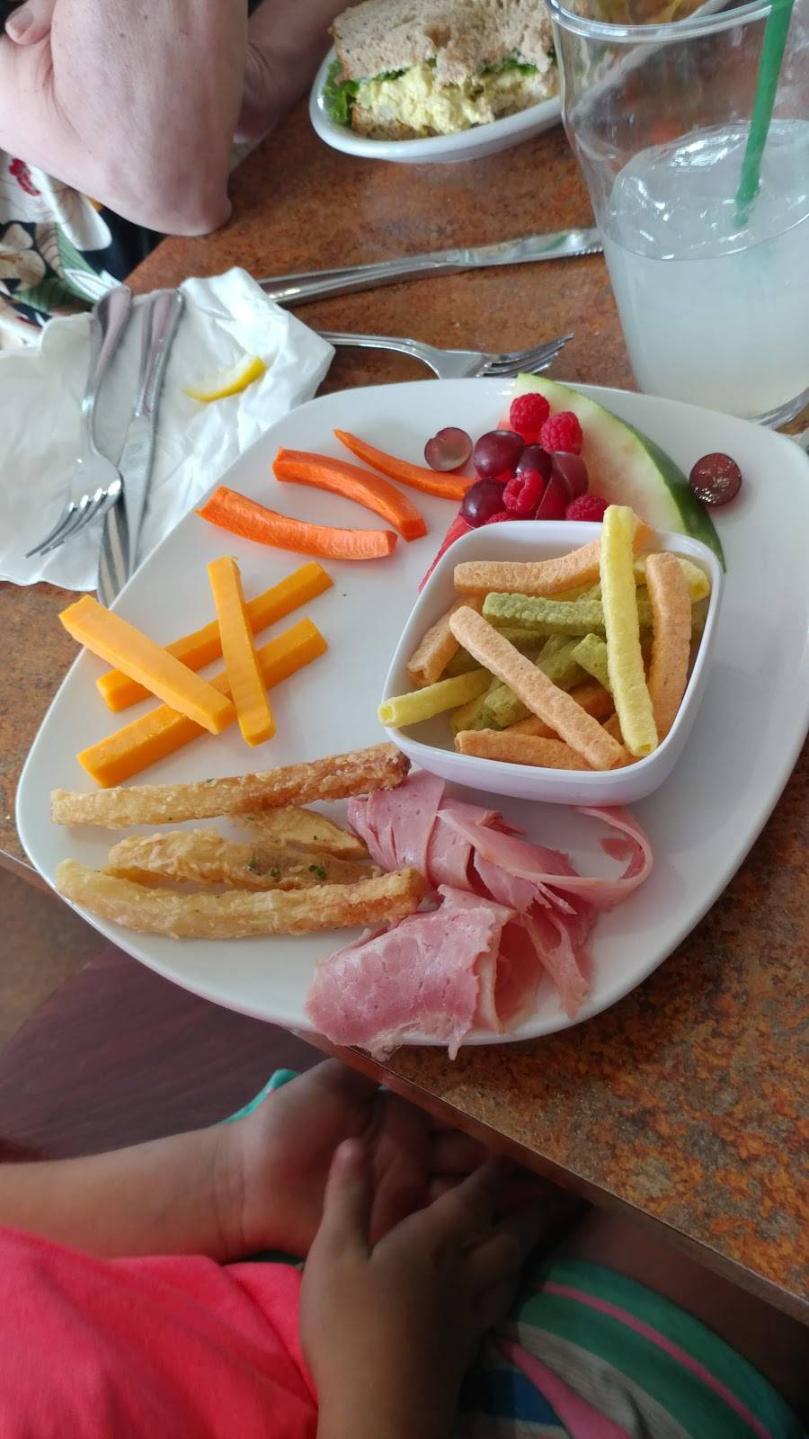 Bluefront Cafe | cafe | 3420, 86 W Maple St, Sturgeon Bay, WI 54235, USA | 9207439218 OR +1 920-743-9218