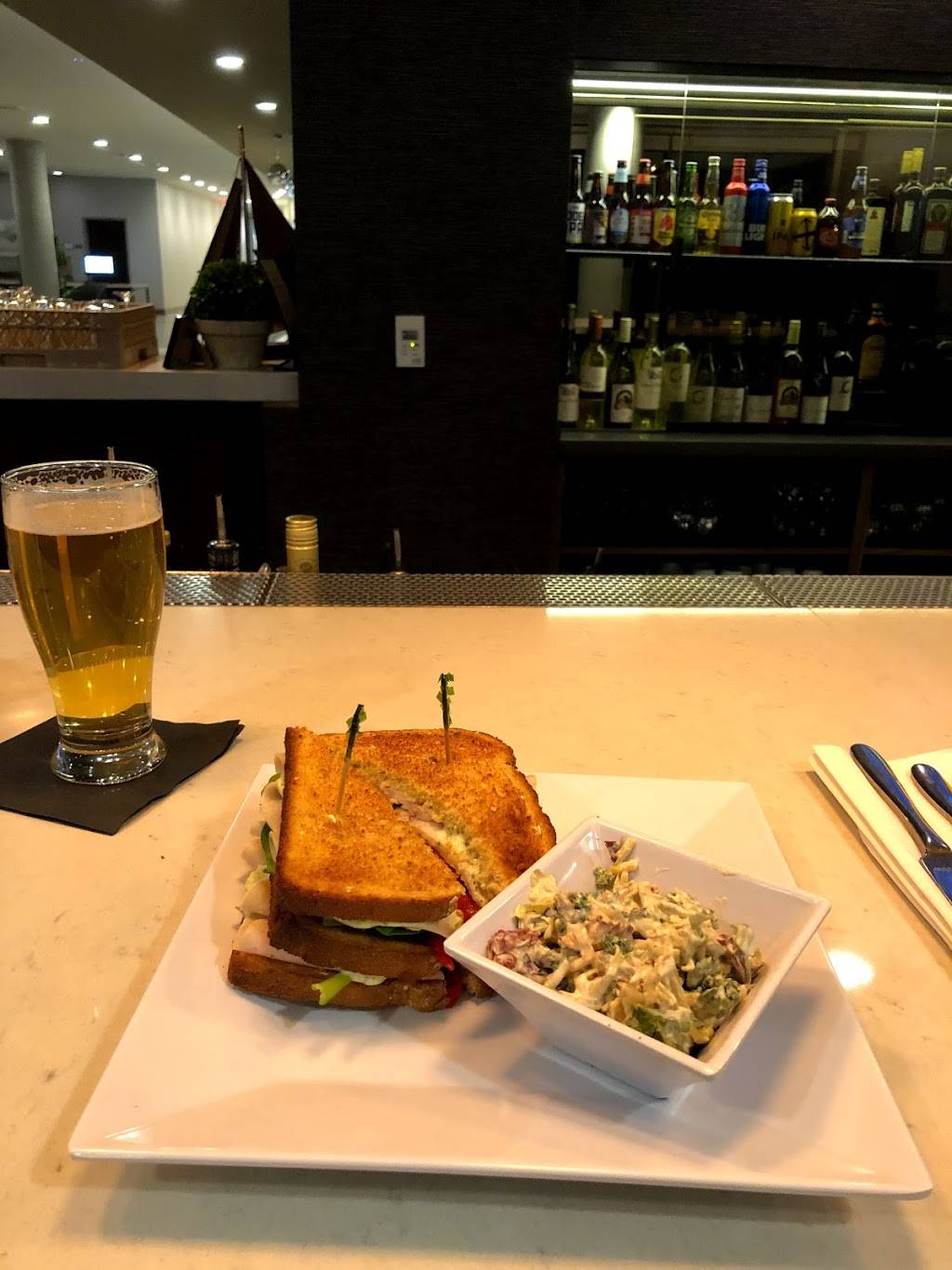 H-Bar at Hyatt house | restaurant | 2080 SW River Dr, Portland, OR 97201, USA | 5032412775 OR +1 503-241-2775