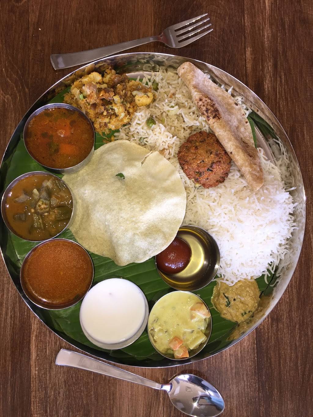 Curries N Cravings | restaurant | 2650 King Rd #400, Frisco, TX 75034, USA | 9722929000 OR +1 972-292-9000