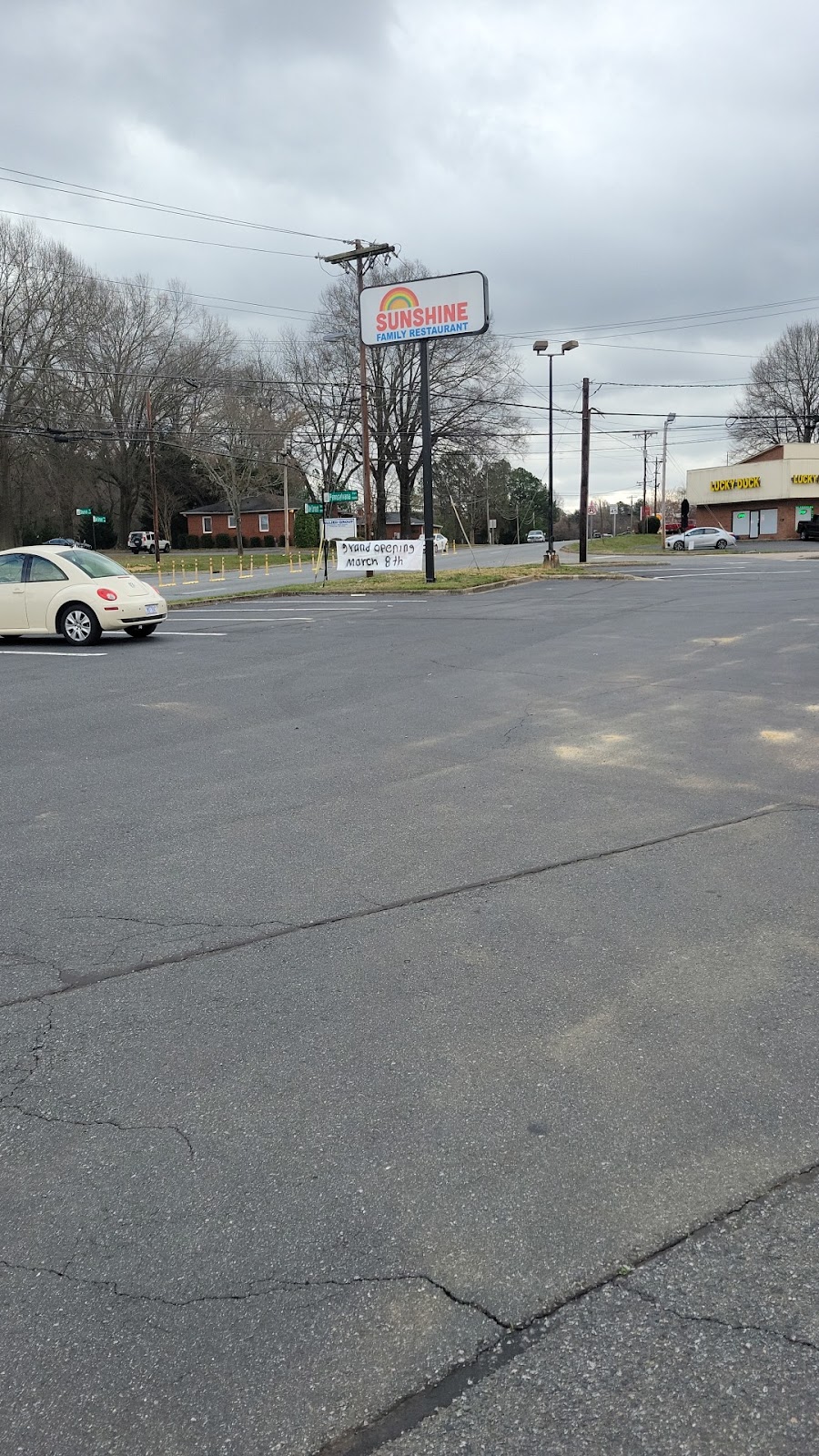 sunshine family restaurant | restaurant | 1405 S Cannon Blvd, Kannapolis, NC 28083, USA | 7049253279 OR +1 704-925-3279