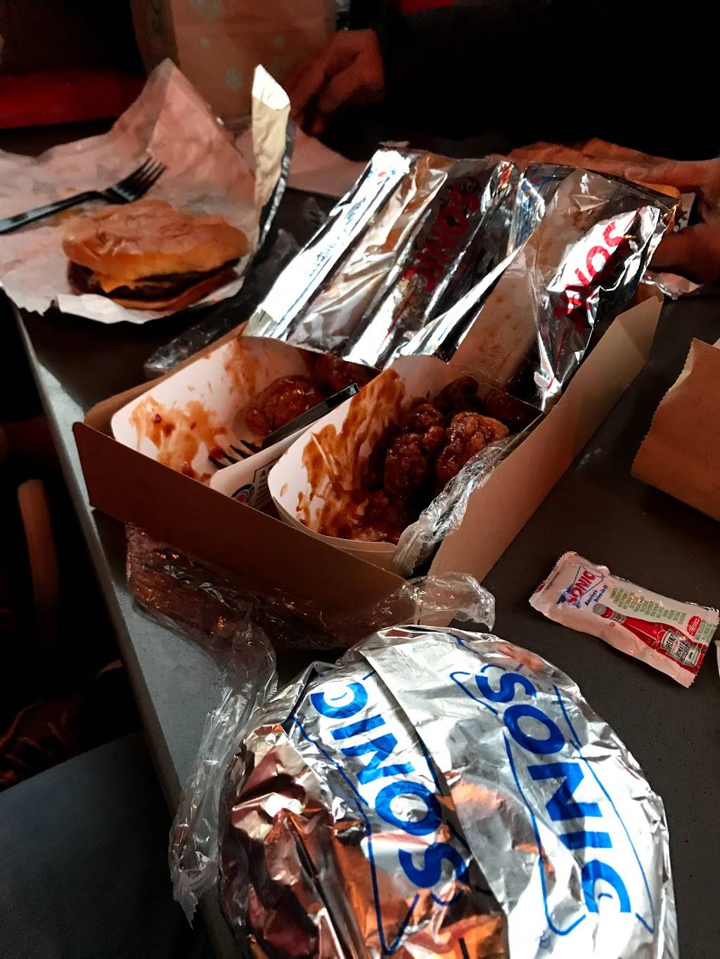 Sonic Drive-In | restaurant | 10403 Ford Rd, Dearborn, MI 48126, USA | 3134365033 OR +1 313-436-5033