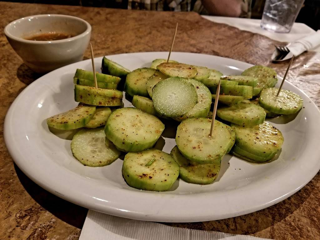 Jorges El Tapatio | restaurant | 572 W 11th St, Tracy, CA 95376, USA | 2098329000 OR +1 209-832-9000