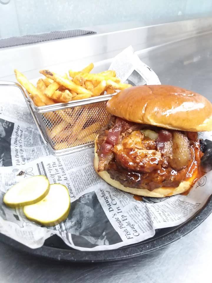 Stockyard Rock Burger Bar | restaurant | 908 W Riverside Blvd, Rockford, IL 61103, USA | 8157088663 OR +1 815-708-8663