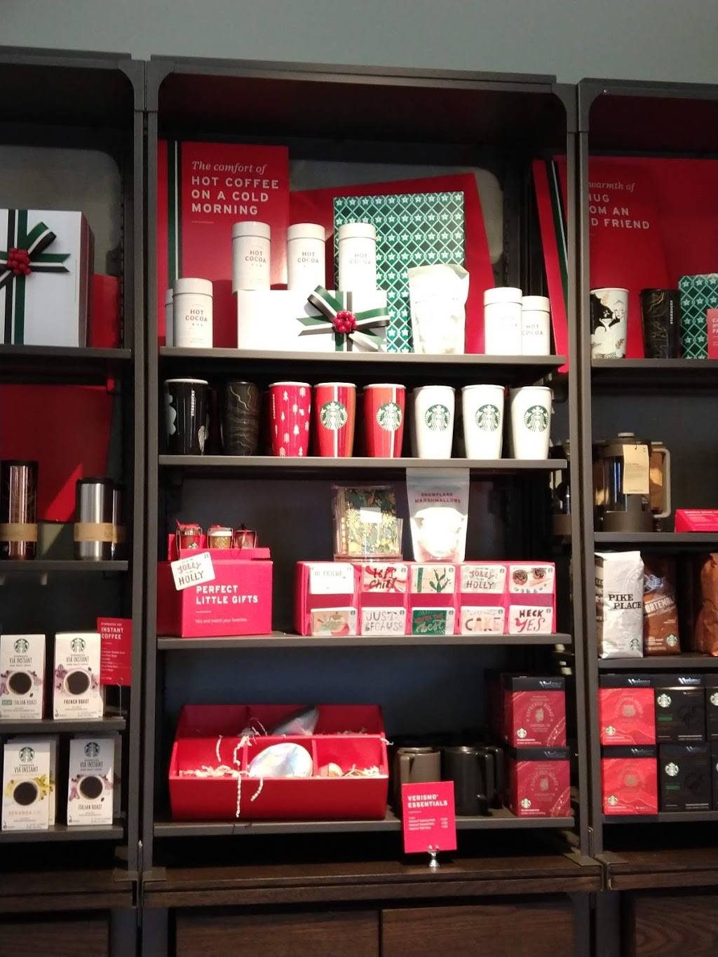 Starbucks | cafe | 11 Davis Straights, MA-28, Falmouth, MA 02540, USA | 5085404949 OR +1 508-540-4949