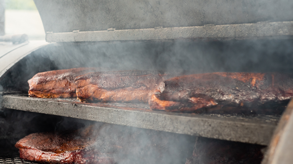 Jim Dandys Family BBQ | restaurant | 2343 E Sharon Rd, Cincinnati, OH 45241, USA | 5137714888 OR +1 513-771-4888