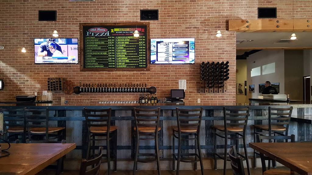 Old Town Pizza | restaurant | 120 Church St, Roseville, CA 95678, USA | 9166687655 OR +1 916-668-7655