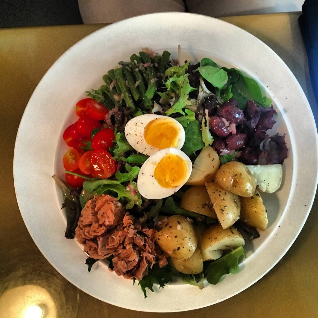 The Capitol Bar | restaurant | 973 King St E, Hamilton, ON L8M 1C3, Canada | 2893891001 OR +1 289-389-1001