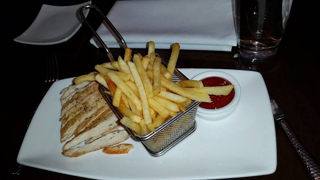 Chopps American Bar and Grill | restaurant | 1 Burlington Mall Road- Lobby Level, Burlington, MA 01803, USA | 7812216643 OR +1 781-221-6643