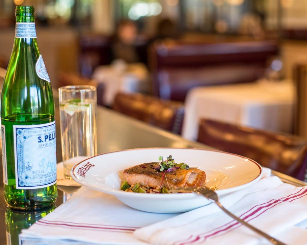 Aquitaine Chestnut Hill | restaurant | 11 Boylston St, Chestnut Hill, MA 02467, USA | 6177348400 OR +1 617-734-8400