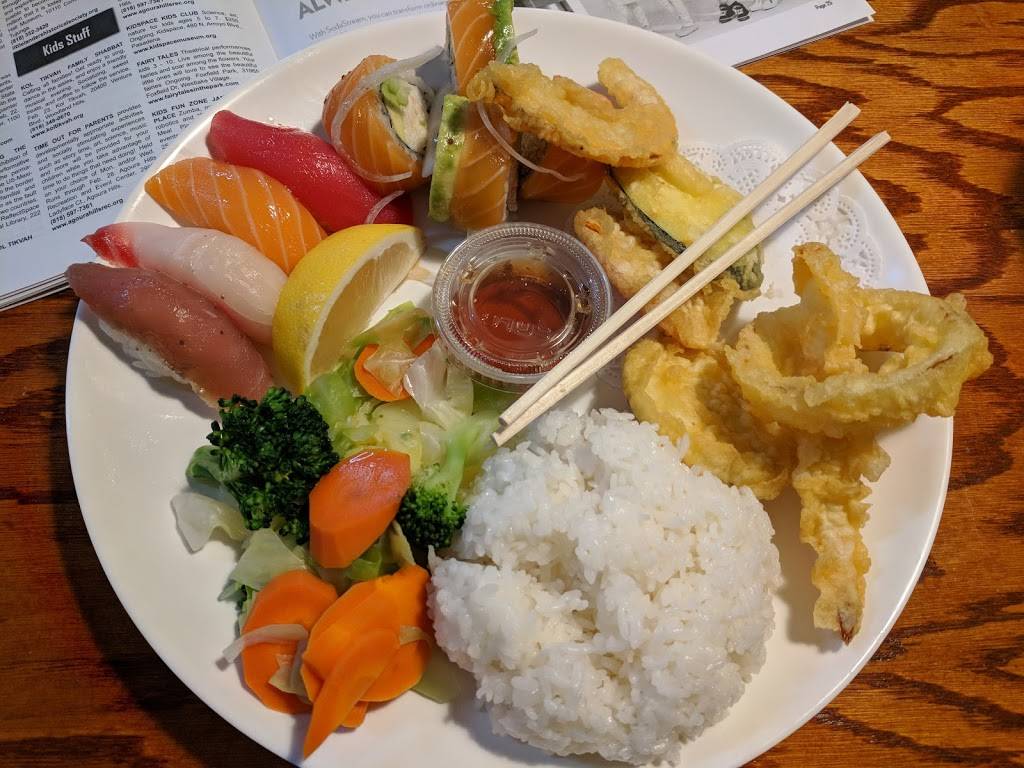 Raku Teriyaki & Sushi Roll | restaurant | 8945 De Soto Ave, Canoga Park, CA 91304, USA | 8187091137 OR +1 818-709-1137