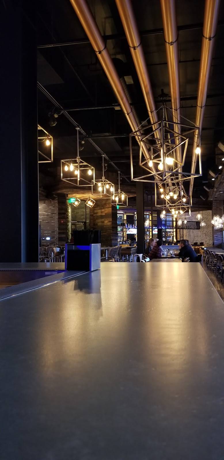 Copper Blues Live | restaurant | 180 S Brea Blvd, Brea, CA 92821, USA | 7145383344 OR +1 714-538-3344