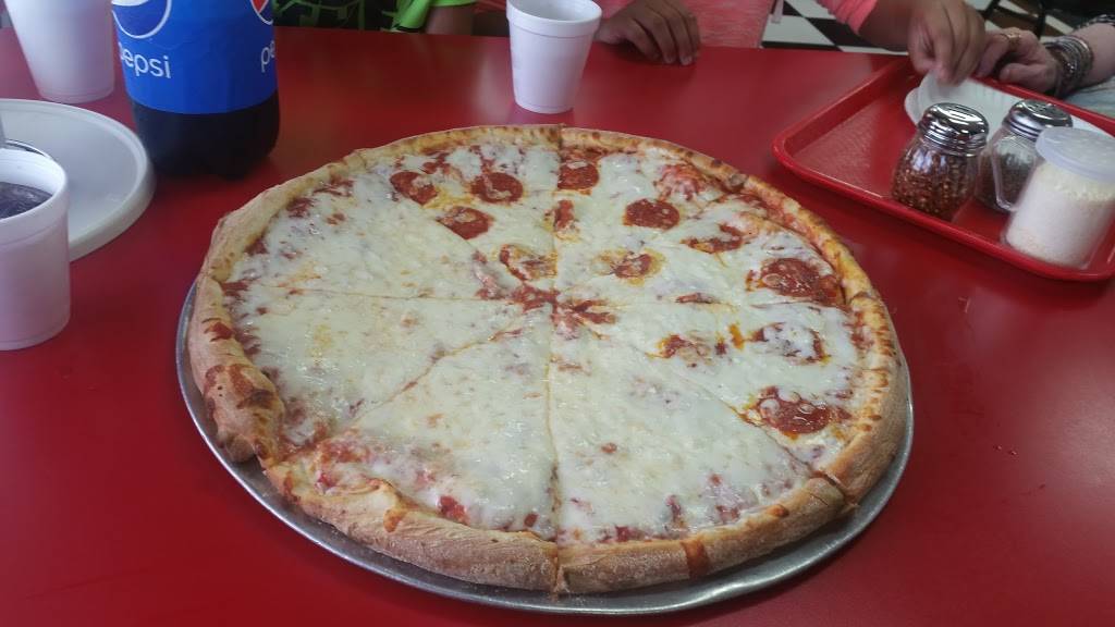 Westshore Pizza | restaurant | 5310 Orient Rd, Tampa, FL 33610, USA | 8138686200 OR +1 813-868-6200