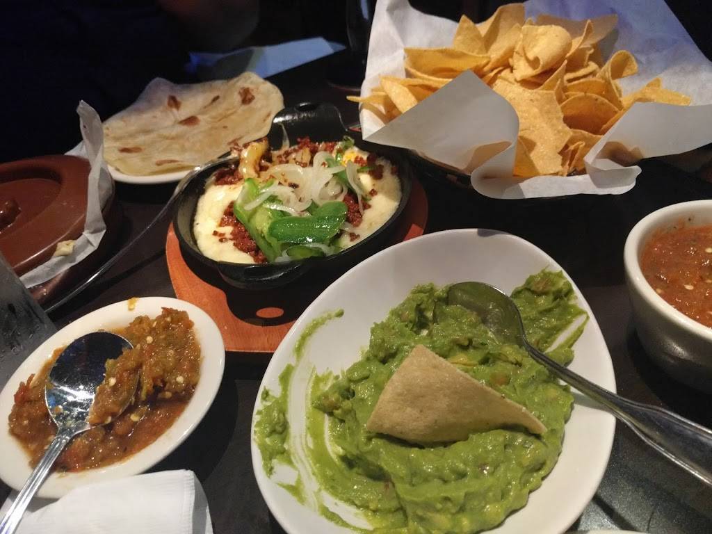 Los Compadres | restaurant | 3229 E Anaheim St, Long Beach, CA 90804, USA | 5629610061 OR +1 562-961-0061