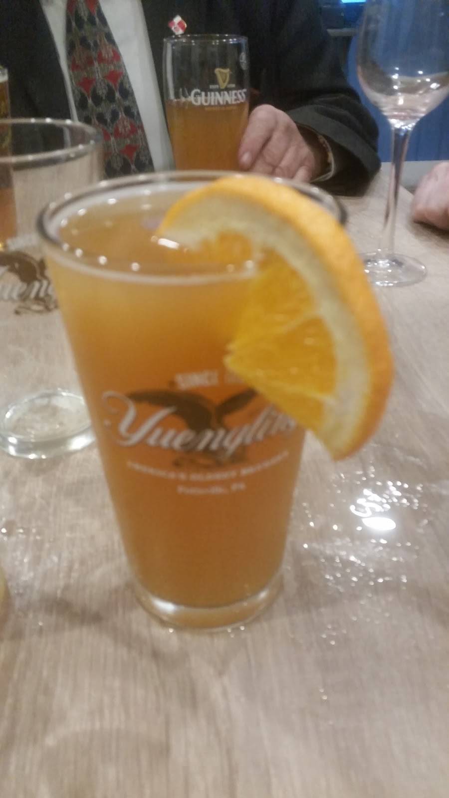 Bayview | restaurant | 25 Van Brunt Rd, Far Rockaway, NY 11693, USA | 7189452525 OR +1 718-945-2525