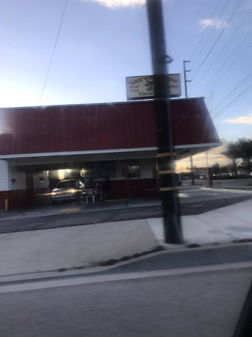 Servandos Taco Shop | restaurant | 977 N Central Ave, Upland, CA 91786, USA | 9099829610 OR +1 909-982-9610