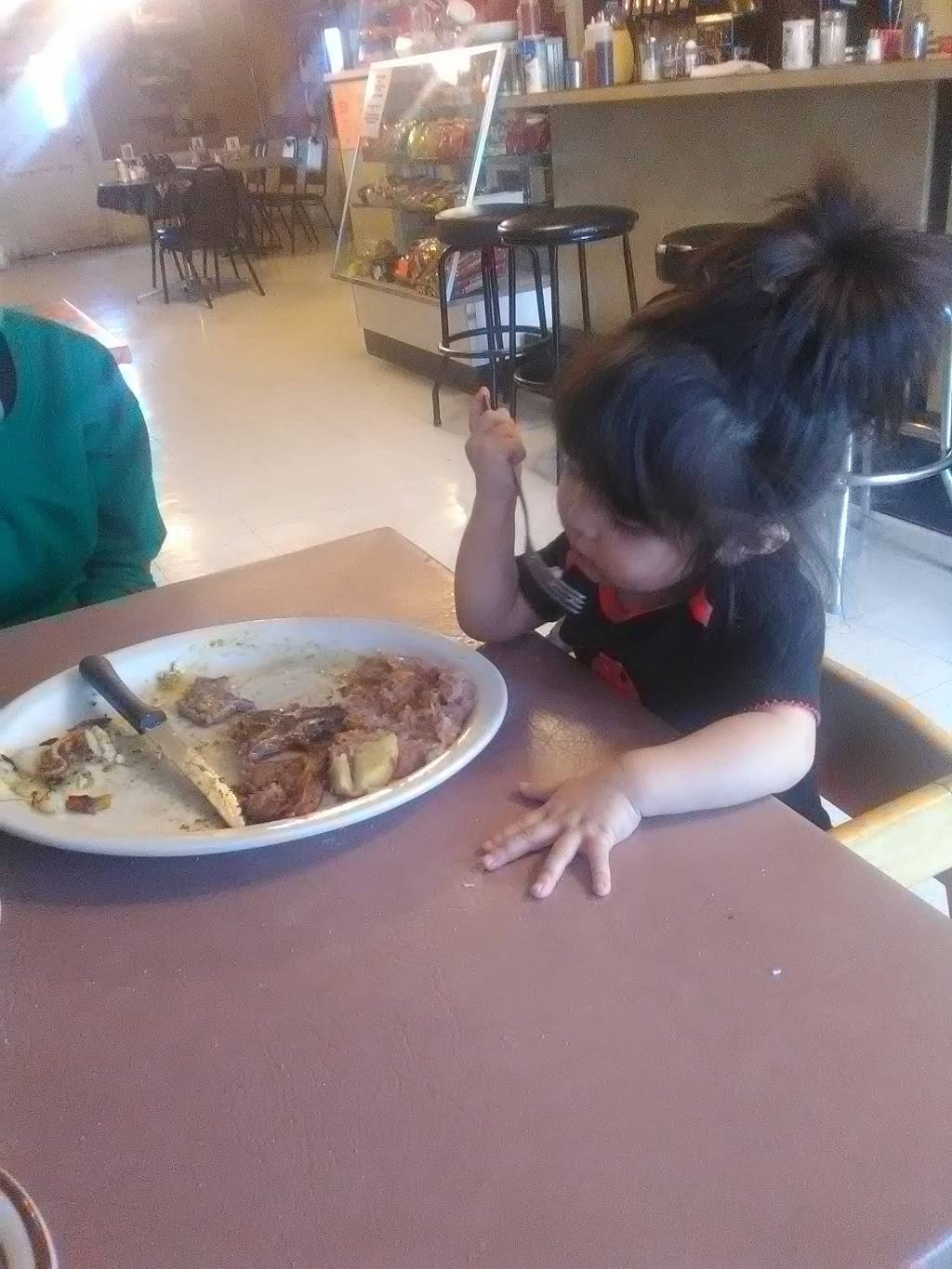 La Familiar New Mexican Food Restaurant | restaurant | 1611 4th St NW, Albuquerque, NM 87102, USA | 5052429661 OR +1 505-242-9661