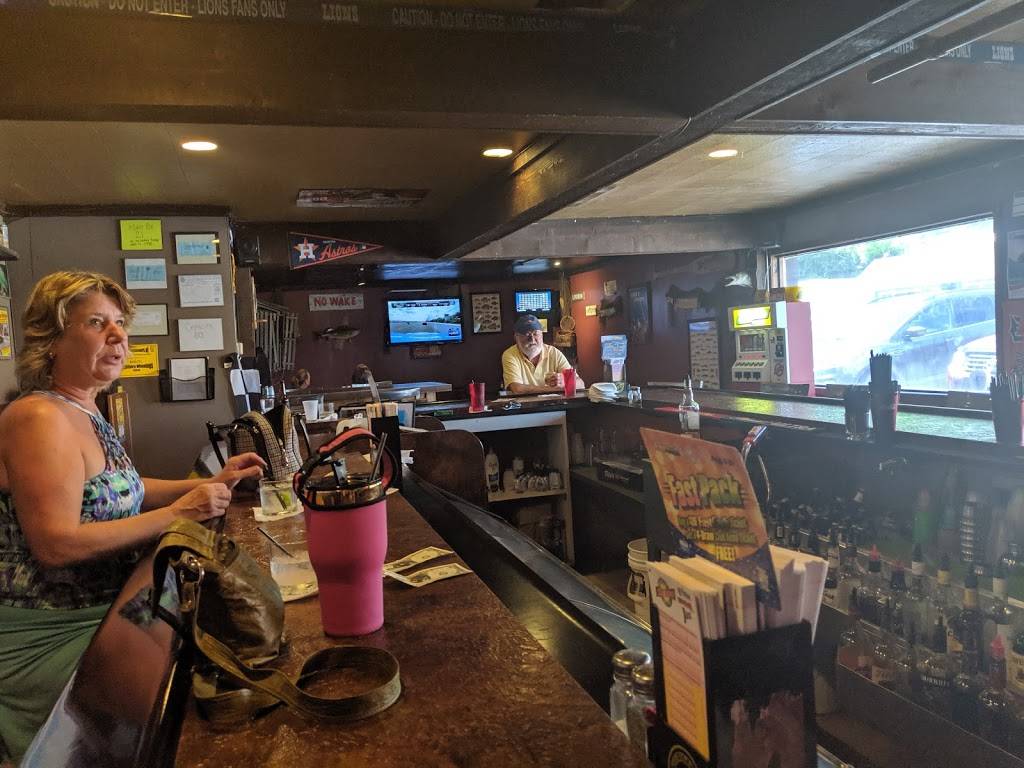 Brass Rail Bar & Grill | restaurant | 3494 S Straits Hwy, Indian River, MI 49749, USA | 2312387752 OR +1 231-238-7752