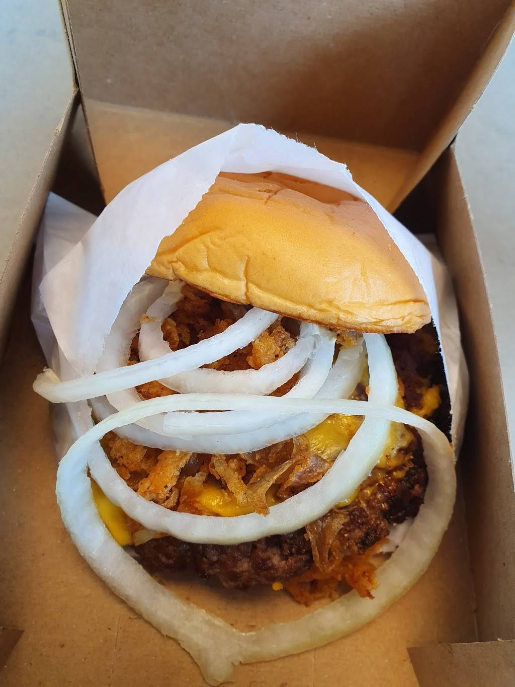 Shake Shack | restaurant | 33 Hillsdale Mall, San Mateo, CA 94403, USA | 6503981756 OR +1 650-398-1756