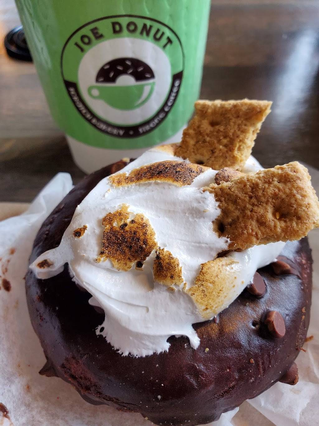 Joe Donut - Niles | bakery | 6969 N Milwaukee Ave, Niles, IL 60714, USA | 8475960125 OR +1 847-596-0125