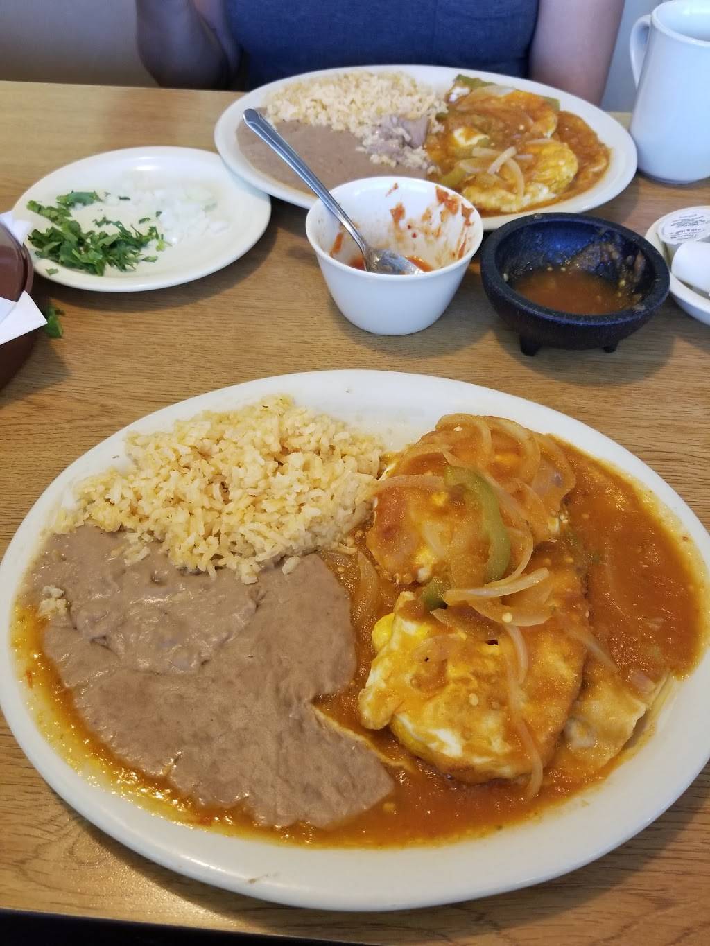 Cuquitas Restaurant | restaurant | 8076 Spring Valley Rd, Dallas, TX 75240, USA | 2145753188 OR +1 214-575-3188