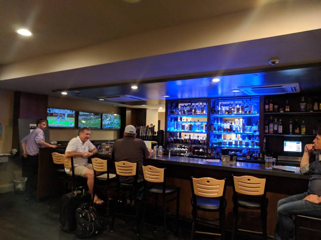 Wallaces Whiskey Room & Kitchen | restaurant | 123 N Highland Ave, Pittsburgh, PA 15206, USA | 4126650555 OR +1 412-665-0555