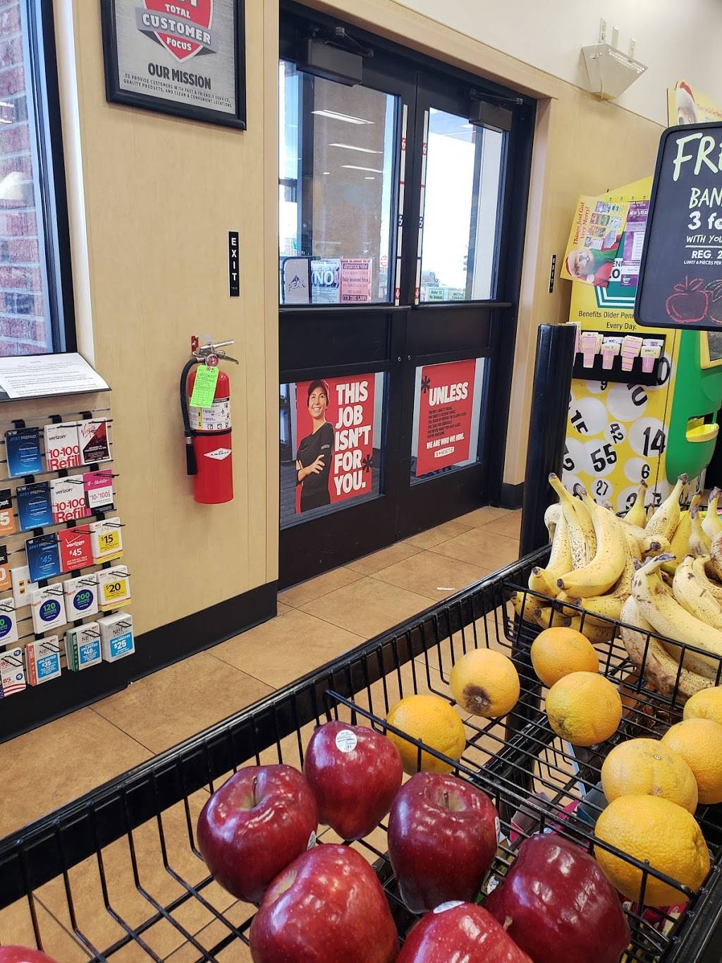 Sheetz #305 | cafe | 2721 S Queen St, York, PA 17403, USA | 7177416984 OR +1 717-741-6984