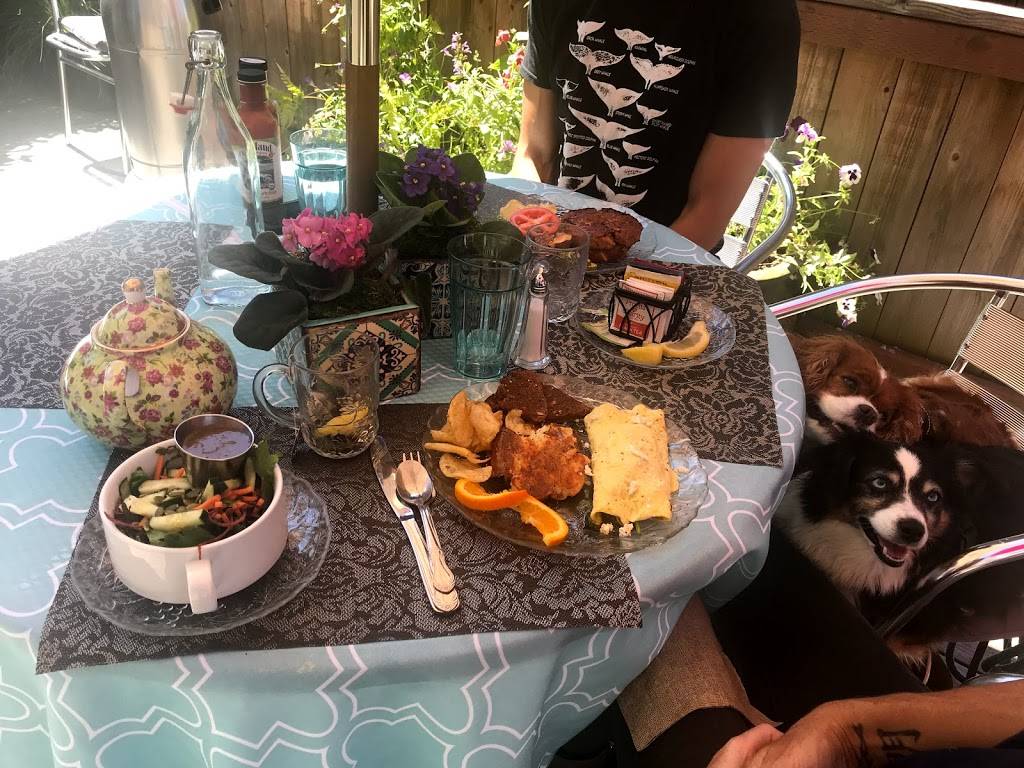 Cynthias | restaurant | 65 Nichols St, Friday Harbor, WA 98250, USA | 3602988130 OR +1 360-298-8130