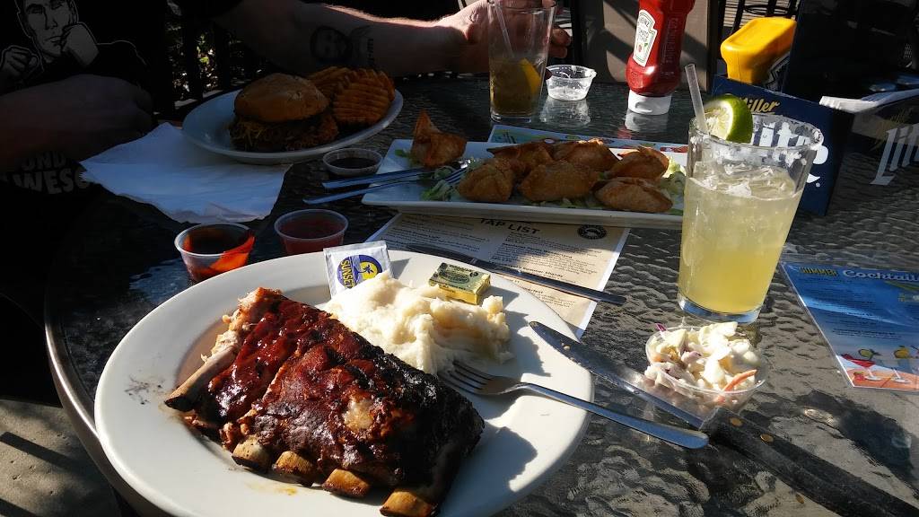 Wild Boar Bar and Grill | restaurant | 950 Helena Ave N, Oakdale, MN 55128, USA | 6514140903 OR +1 651-414-0903