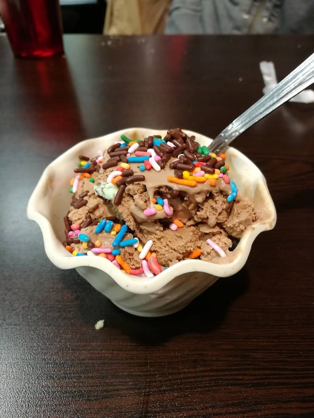 Fuji Buffet | restaurant | 1061 Green Acres Rd W, Valley Stream, NY 11581, USA | 5168233338 OR +1 516-823-3338