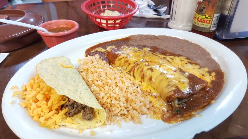 Little Taco Factory | restaurant | 4706 Seguin Rd, San Antonio, TX 78219, USA | 2106617644 OR +1 210-661-7644