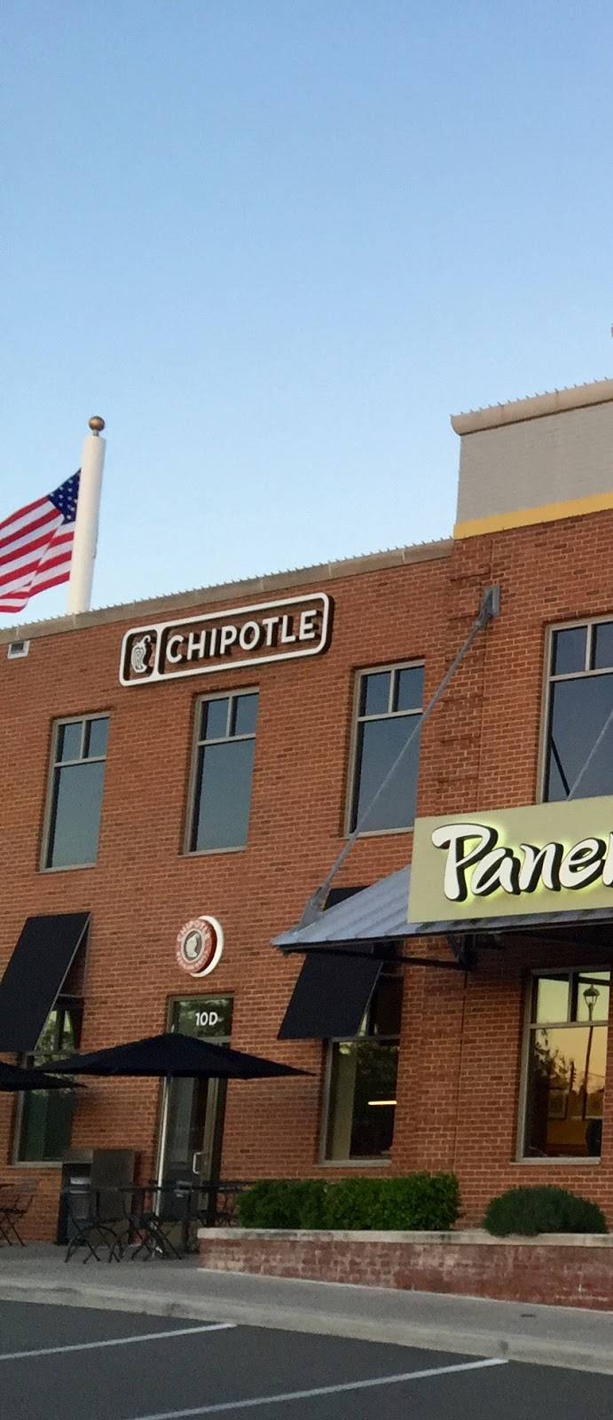 Chipotle Mexican Grill | restaurant | 10 N Nansemond St Ste D, Richmond, VA 23221, USA | 8049776368 OR +1 804-977-6368