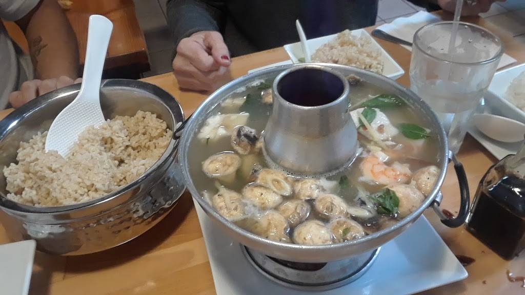 Jaopaya Cafe | restaurant | 14653 Victory Blvd, Van Nuys, CA 91411, USA | 8189890953 OR +1 818-989-0953