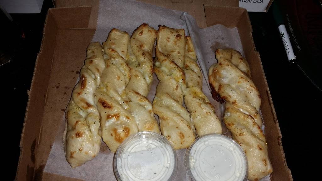 Round Table Pizza | meal delivery | 2793 E Bidwell St Ste 100, Folsom, CA 95630, USA | 9169839220 OR +1 916-983-9220