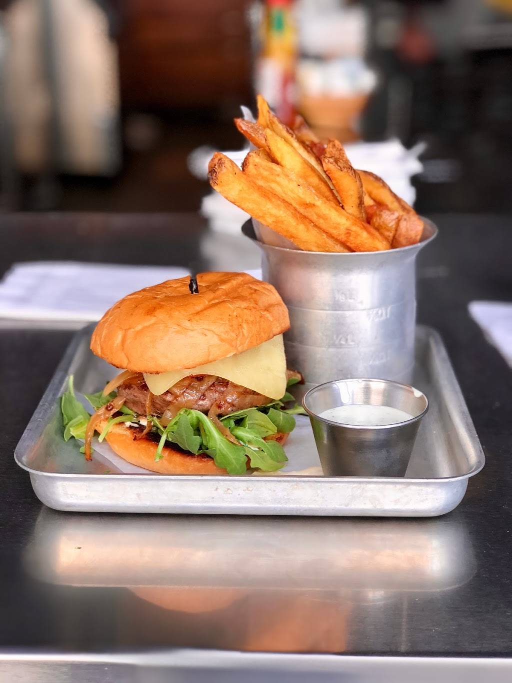 Philco Bar + Diner | restaurant | 747 N High St, Columbus, OH 43215, USA | 6142999933 OR +1 614-299-9933