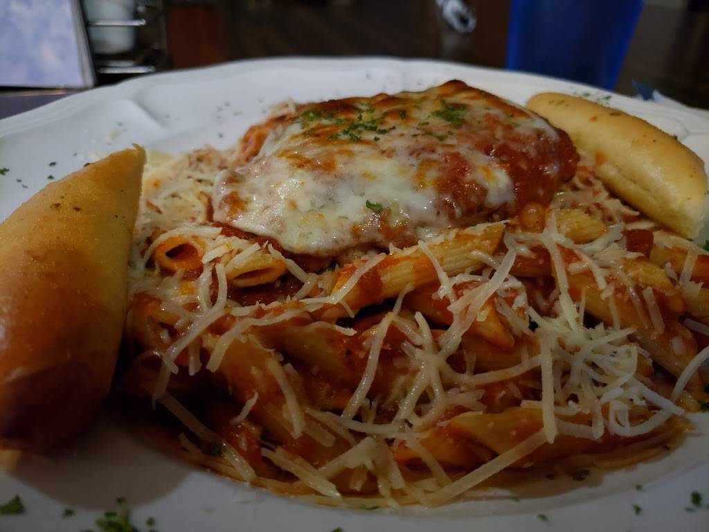 Mulligans | restaurant | S944 Christmas Mountain Rd, Wisconsin Dells, WI 53965, USA | 6082543977 OR +1 608-254-3977