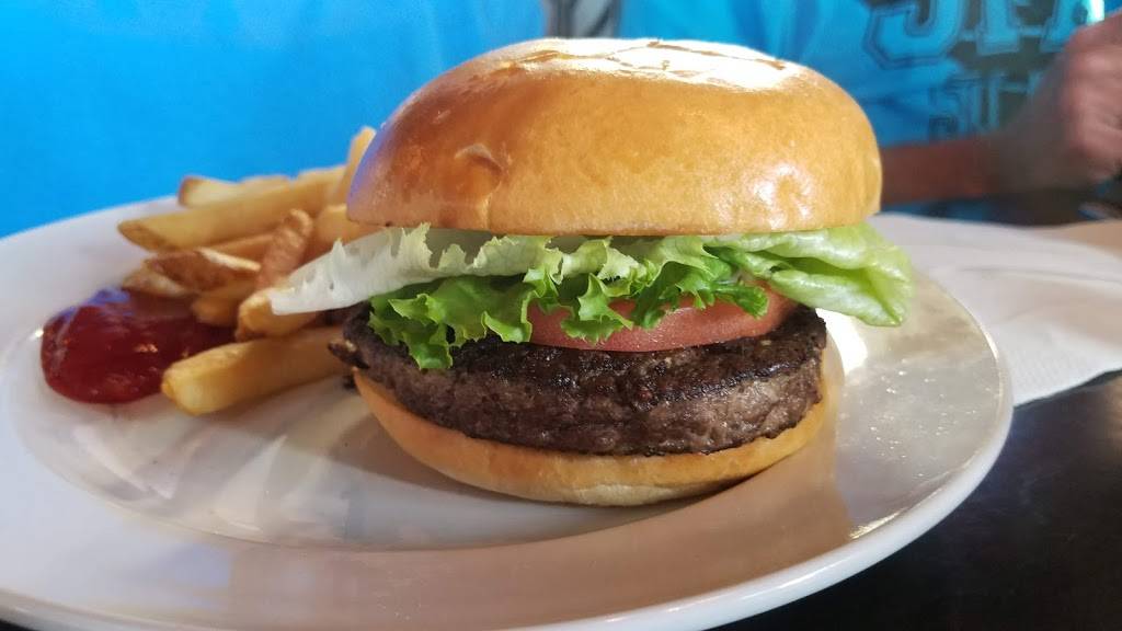 Valley Mall Family Diner | restaurant | 17276 Valley Mall Rd, Hagerstown, MD 21740, USA | 2402672238 OR +1 240-267-2238