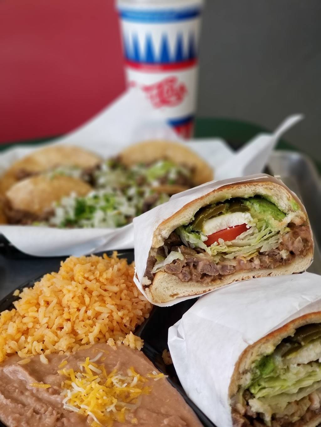 Los Pinos Mexican Food | restaurant | 26721 Rancho Pkwy, Lake Forest, CA 92630, USA | 9495816031 OR +1 949-581-6031