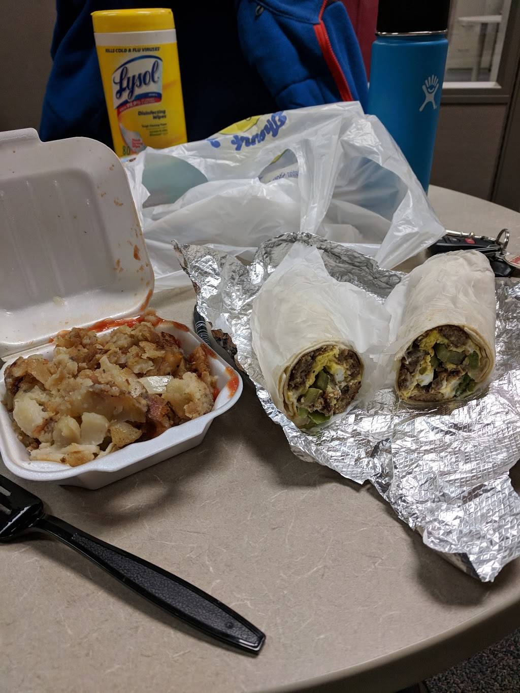 Georges Lunchette | meal takeaway | 6000 Tabor Ave, Philadelphia, PA 19111, USA | 2157452939 OR +1 215-745-2939