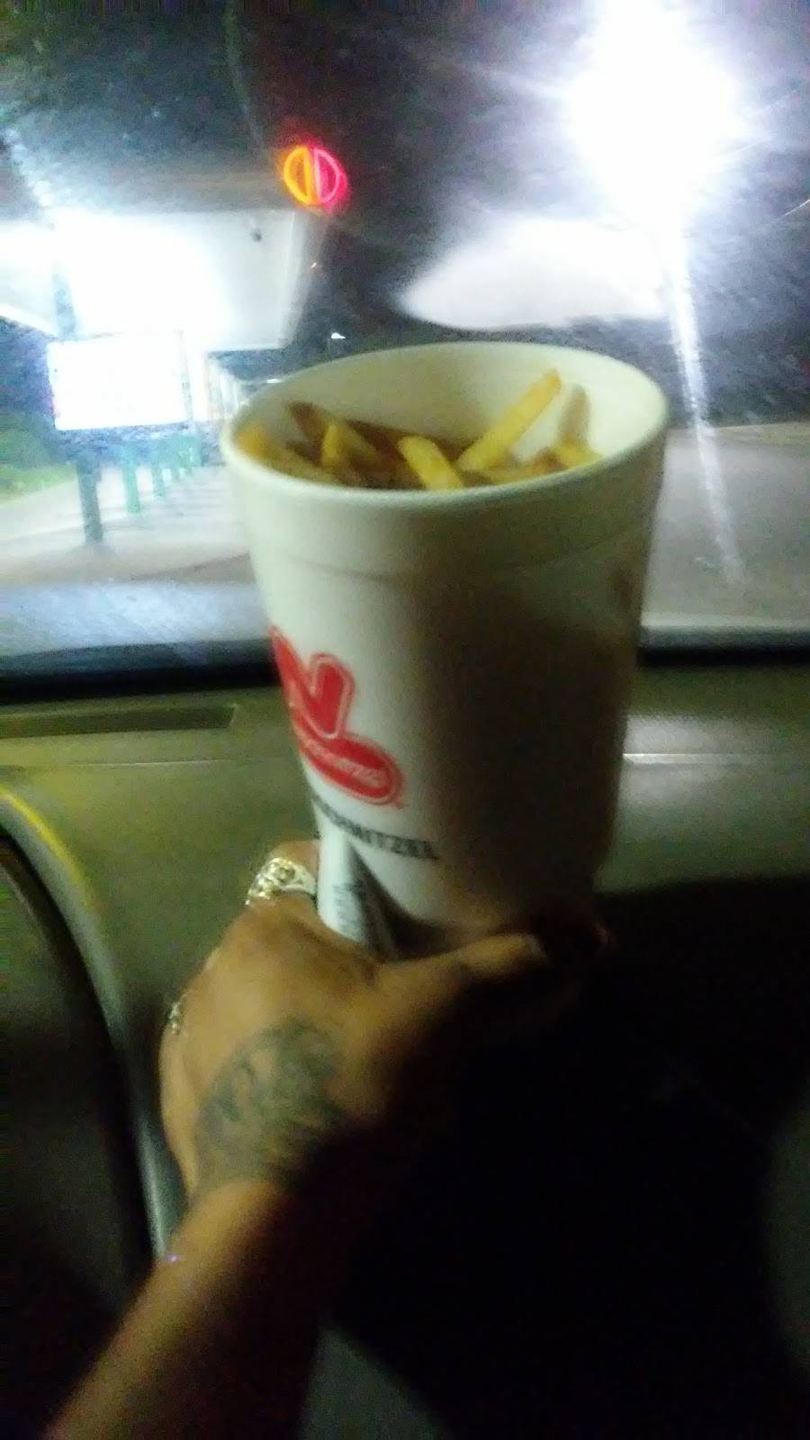 Wienerschnitzel | restaurant | 2420 MacArthur Dr, Pinehurst, TX 77630, USA | 4098834104 OR +1 409-883-4104