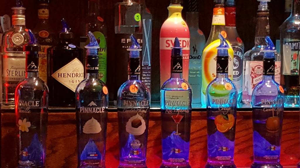 Bar on Brown | restaurant | 635 Brown Ave, Turtle Creek, PA 15145, USA | 4128292662 OR +1 412-829-2662