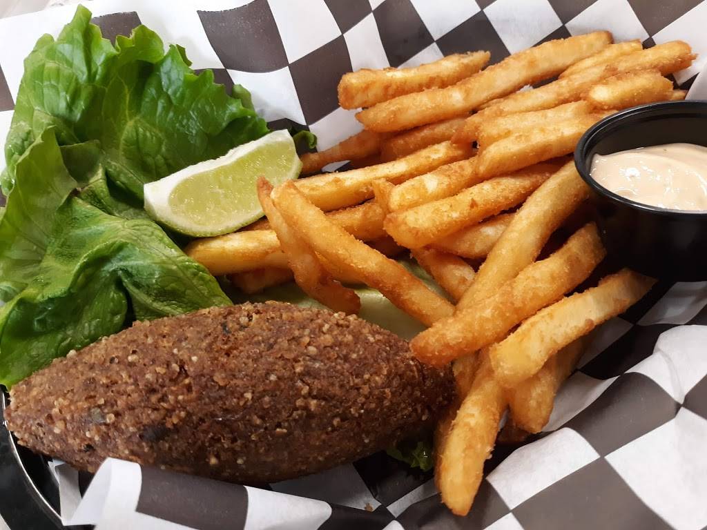 Fast Deck Seafood Restaurant | restaurant | 8951 Bonita Beach Rd SE #550, Bonita Springs, FL 34135, USA | 2396761122 OR +1 239-676-1122