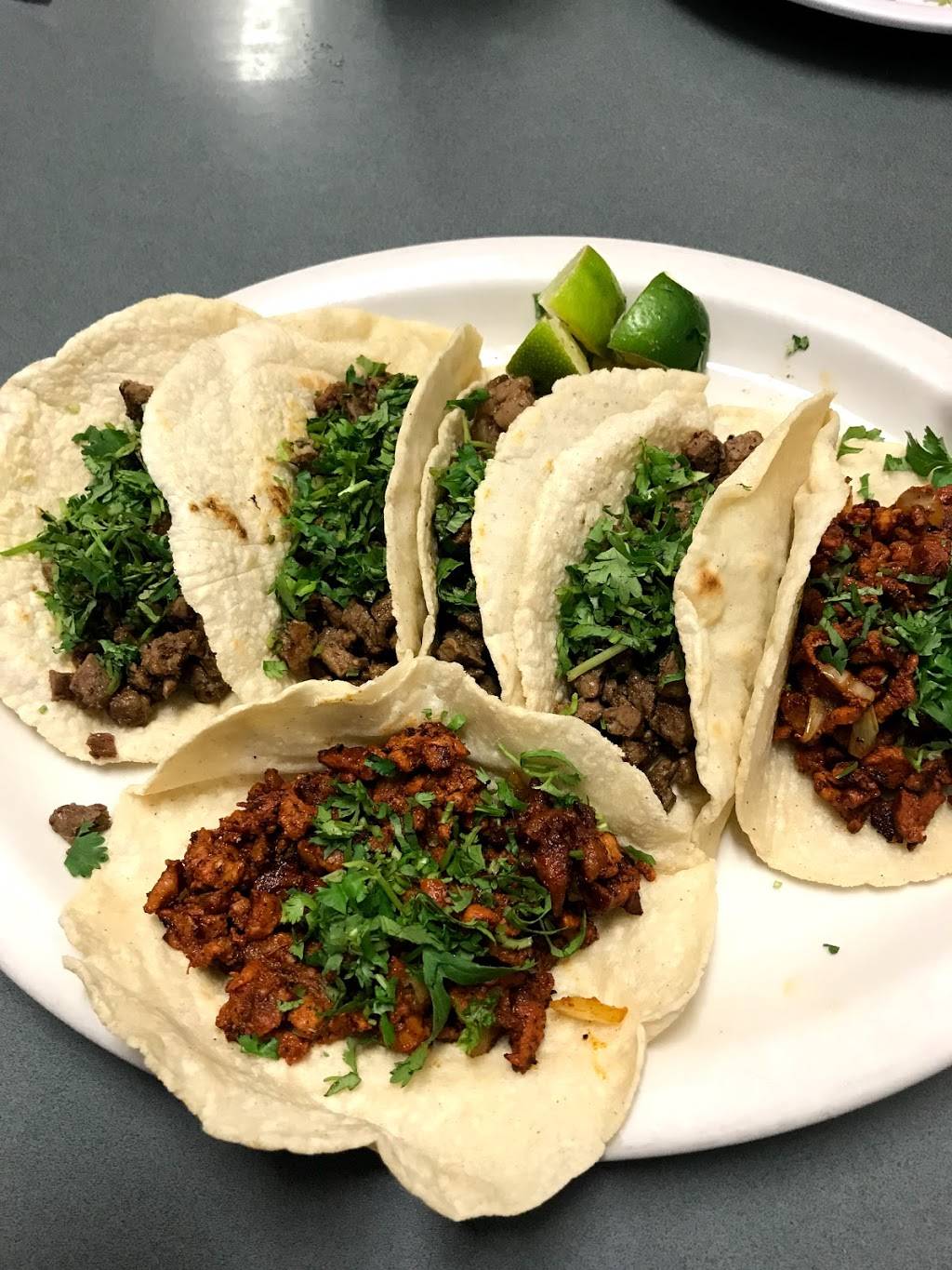 Nayas Taqueria | restaurant | 1835 Pioneer Pkwy E, Springfield, OR 97477, USA | 5417268599 OR +1 541-726-8599