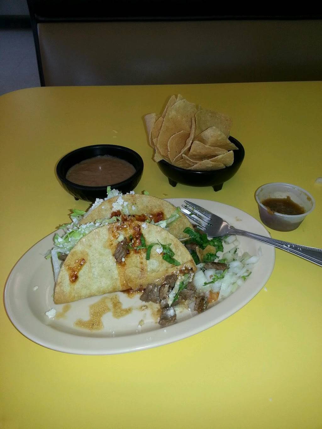Tacos El Tizon 1 | restaurant | 1145 N H St STE C, Lompoc, CA 93436, USA | 8057351948 OR +1 805-735-1948