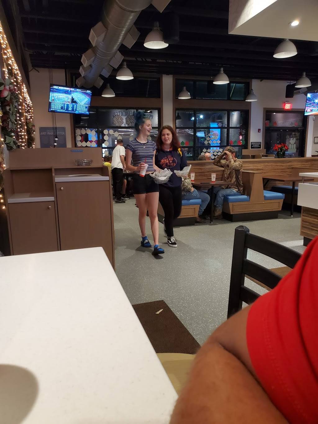 PDQ Restaurant | restaurant | 10630 SW Tradition Square, Port St. Lucie, FL 34987, USA | 7725775364 OR +1 772-577-5364