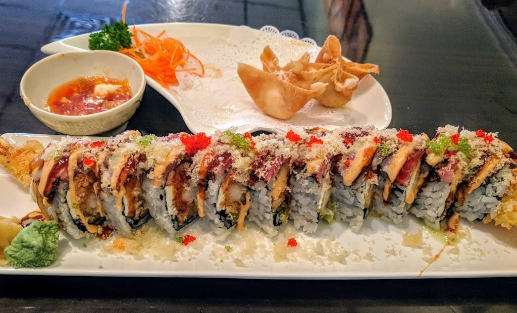 Zuki Sushi House | restaurant | 899 E Aurora Rd, Macedonia, OH 44056, USA | 3307480999 OR +1 330-748-0999