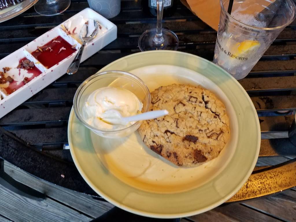 Bobs Steak & Chop House | restaurant | 80 Amelia Village Cir, Fernandina Beach, FL 32024, USA | 9044322201 OR +1 904-432-2201