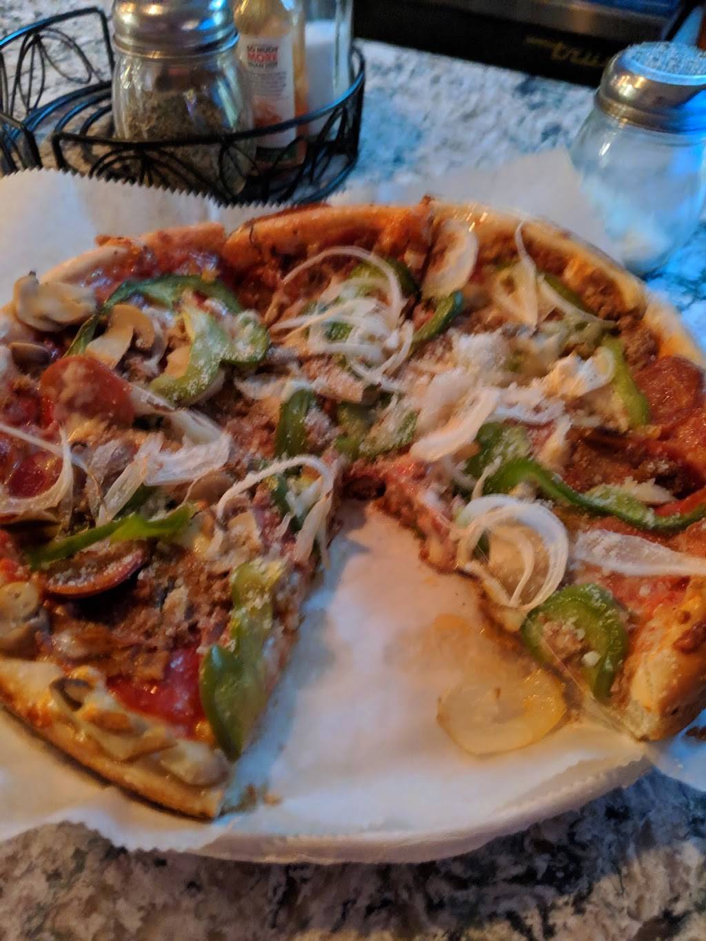 Georges Pizza | restaurant | 275 Commercial St, Provincetown, MA 02657, USA | 5084873744 OR +1 508-487-3744