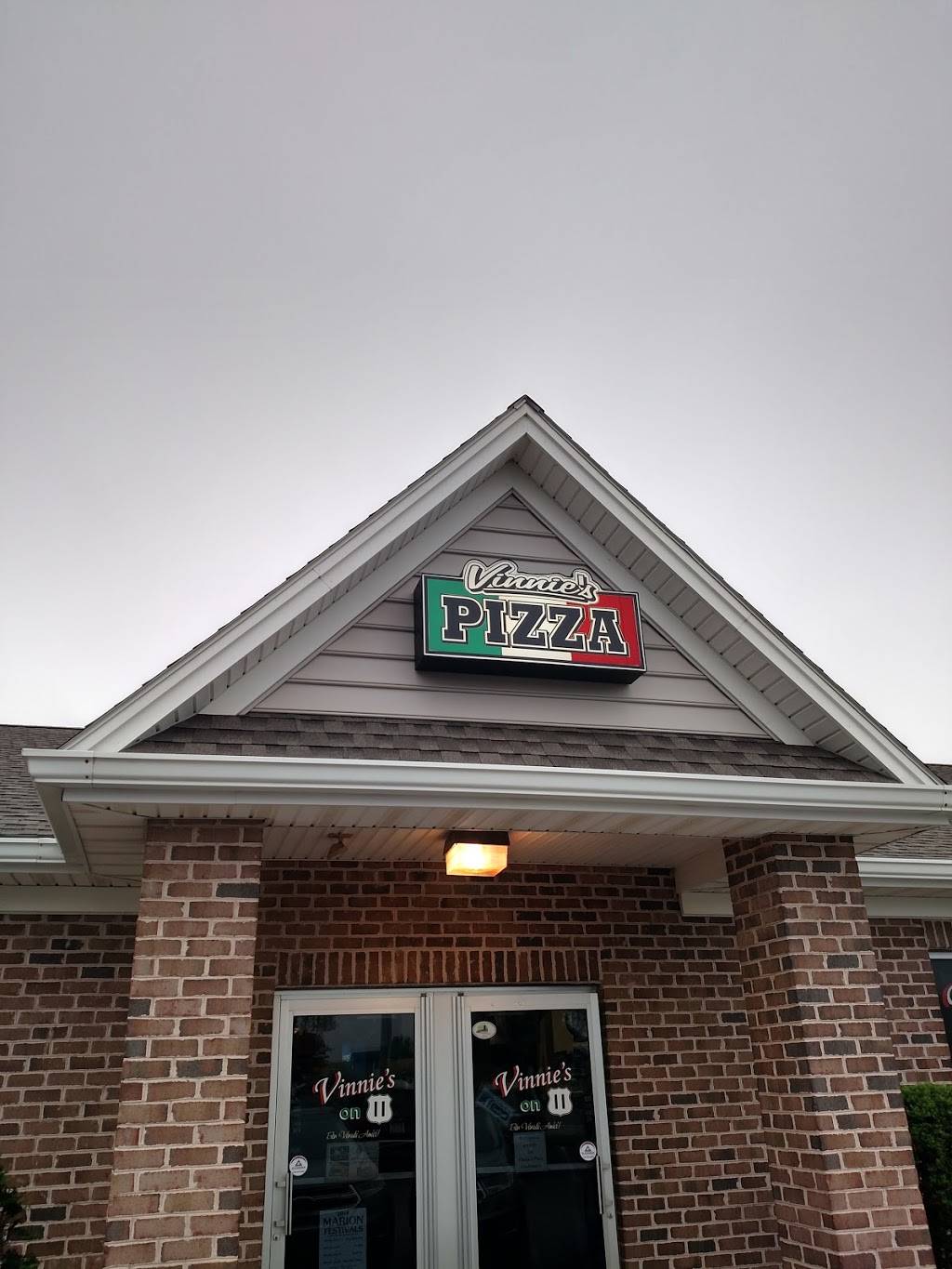 Vinnies on 11 | restaurant | 5210 Molly Pitcher Hwy, Chambersburg, PA 17202, USA | 7173754094 OR +1 717-375-4094