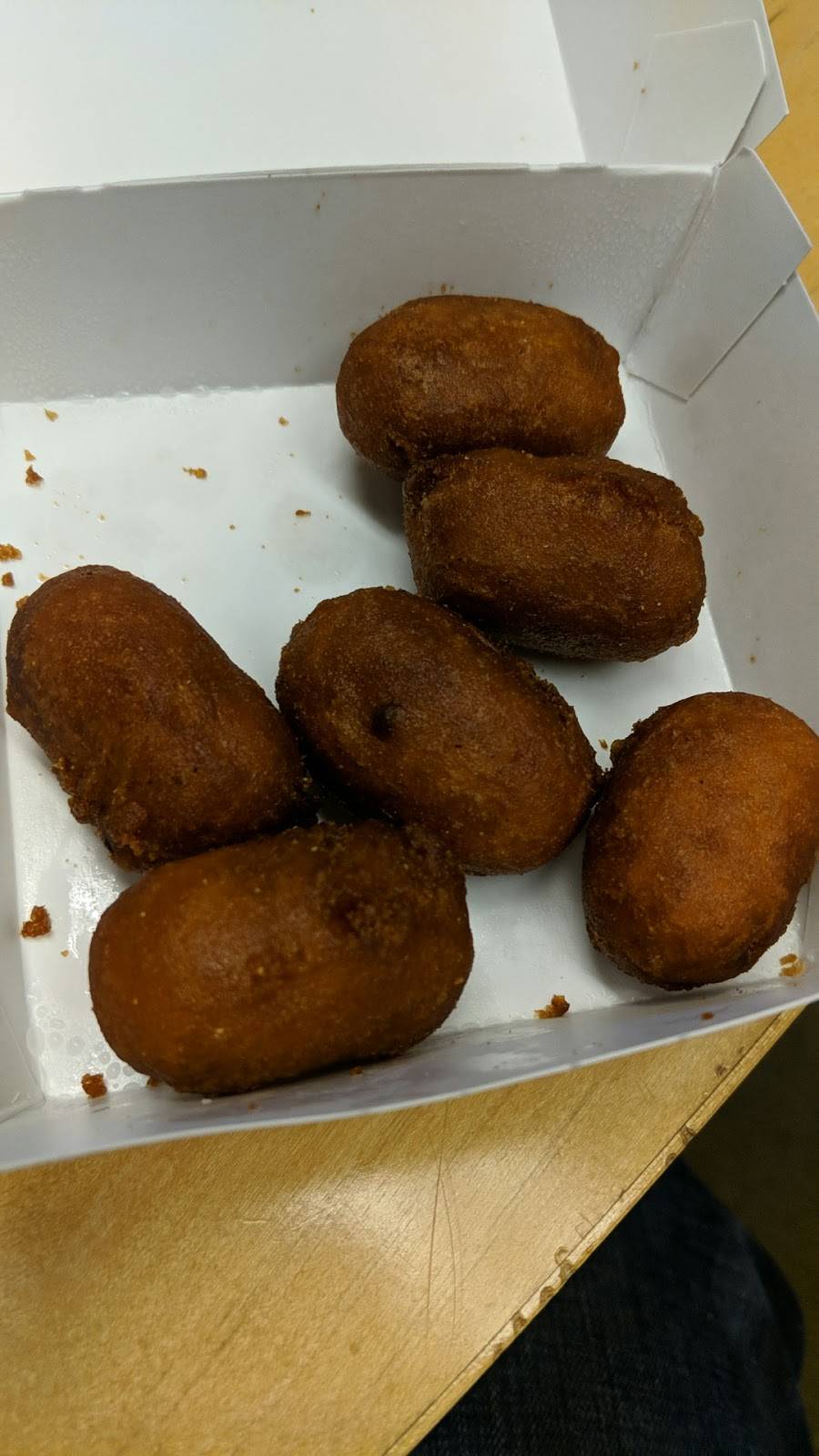 Wienerschnitzel | restaurant | 3203 W Alameda, Burbank, CA 91505, USA | 8188411917 OR +1 818-841-1917